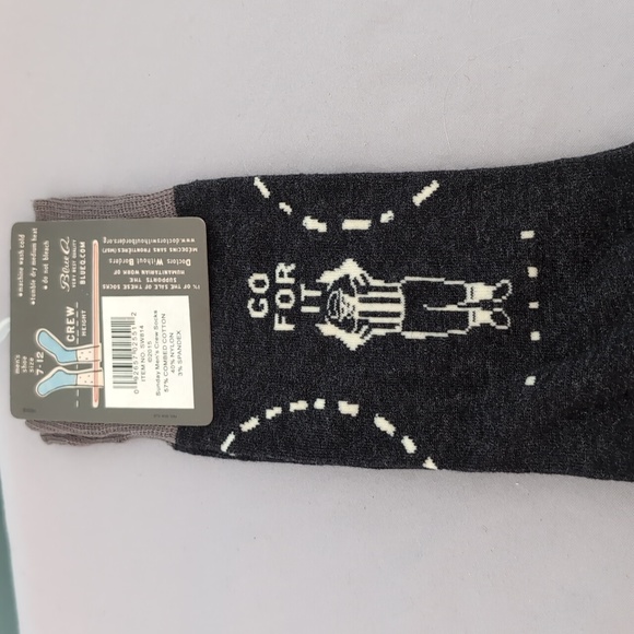 Men's NWT Blue Q Football Crew Socks Size 7-12 - Picture 7 of 8